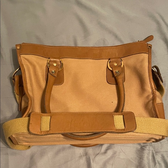 Elegant Tan Laptop Bag - Picture 6 of 7